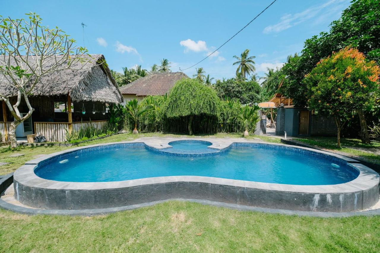 Adi Bungalow Nusa Penida Redpartner Ped Экстерьер фото