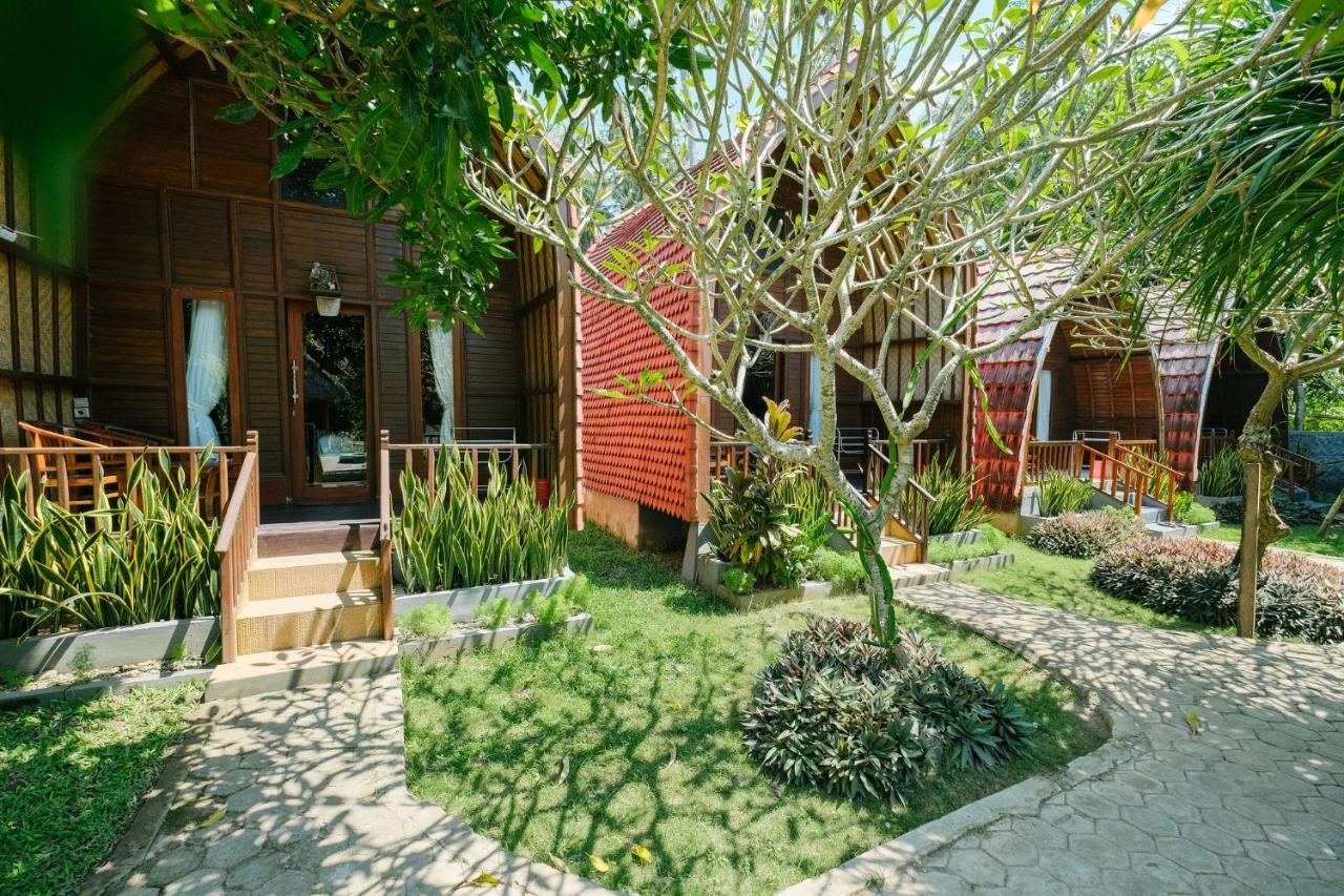 Adi Bungalow Nusa Penida Redpartner Ped Экстерьер фото